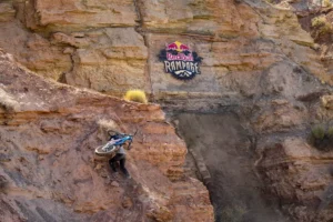 Read more about the article Un documentaire historique sur la première compétition féminine au Red Bull Rampage 2024